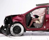 2010 Nissan Rogue IIHS Frontal Impact Crash Test Picture